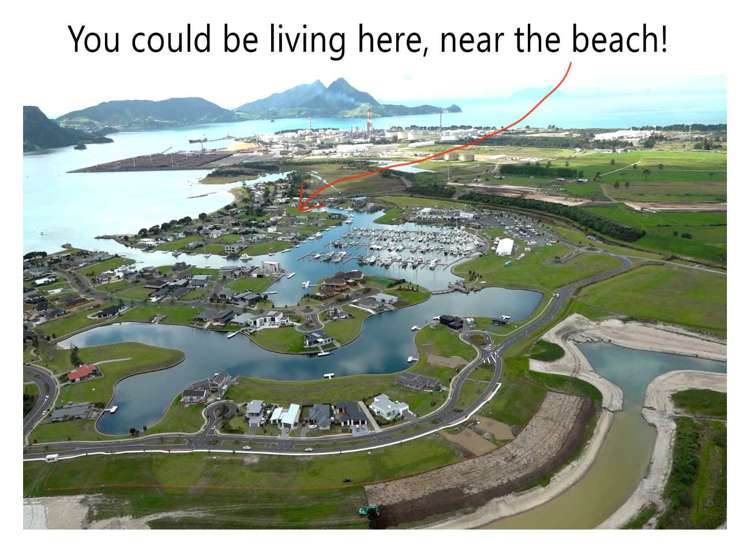 17 Finch Street One Tree Point_8