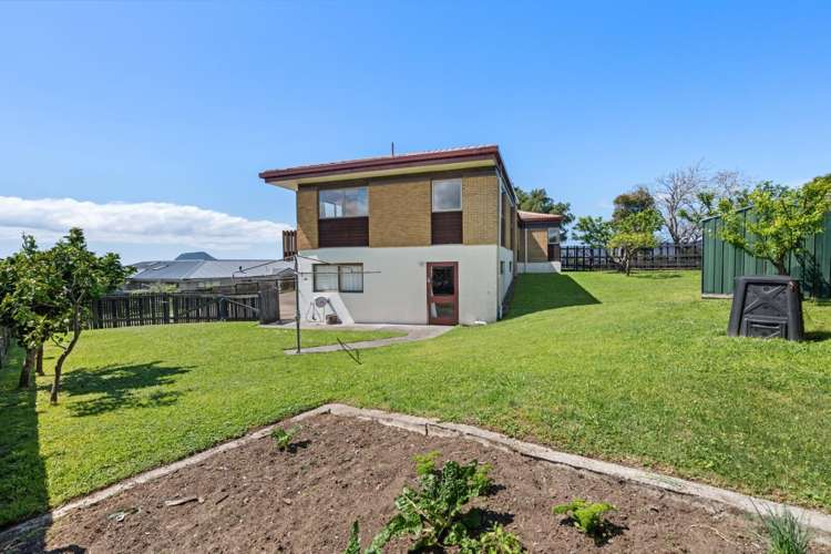 32 Hillcrest Road Otumoetai_11