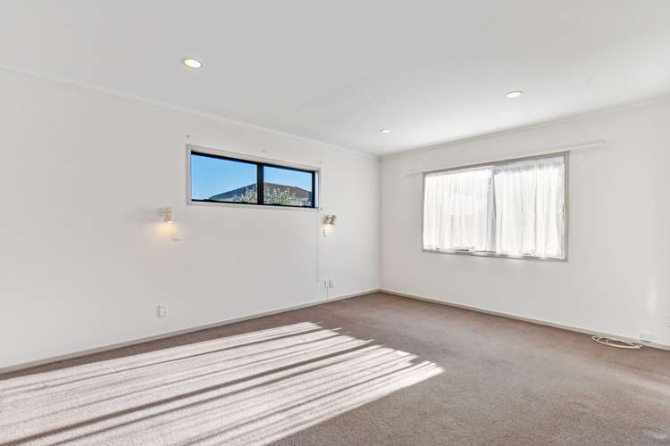 76 Saint Annes Crescent Wattle Downs_21