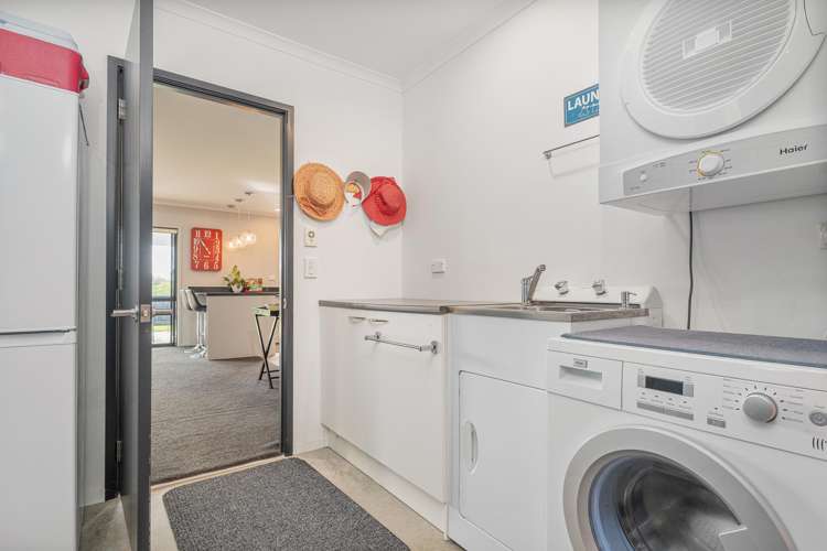 28 Motukorure Parade Cooks Beach_26