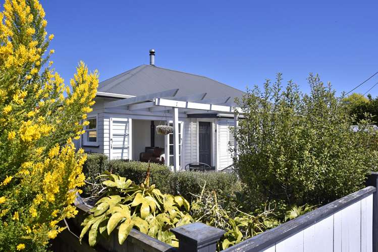 1/16 Newall Avenue Stoke_23