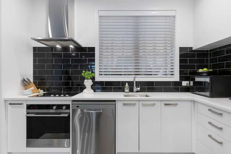 6/50 Ocean View Road Northcote_8