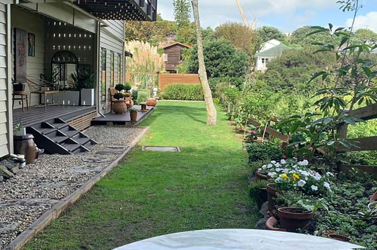 15 Merwood Lane Devonport_31