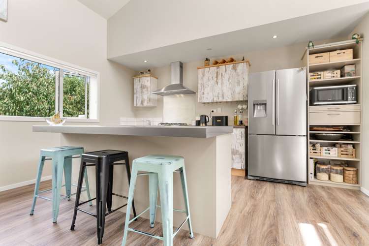 178 Cornwall Road Carterton_10