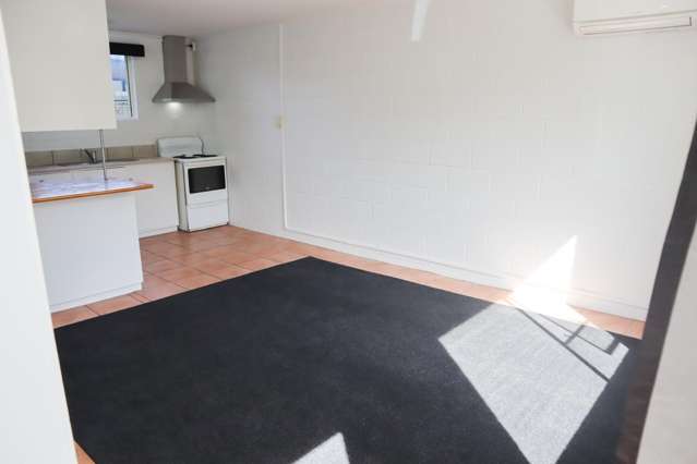 2/21 Olliviers Road Phillipstown_3