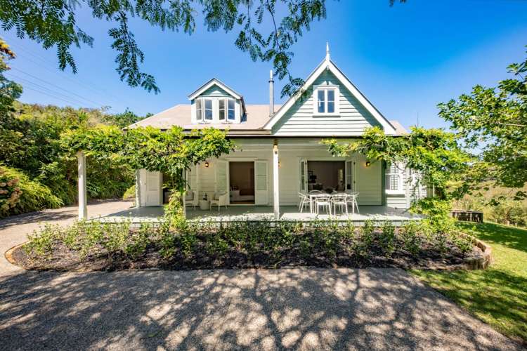 29 Landing Road Titirangi_15