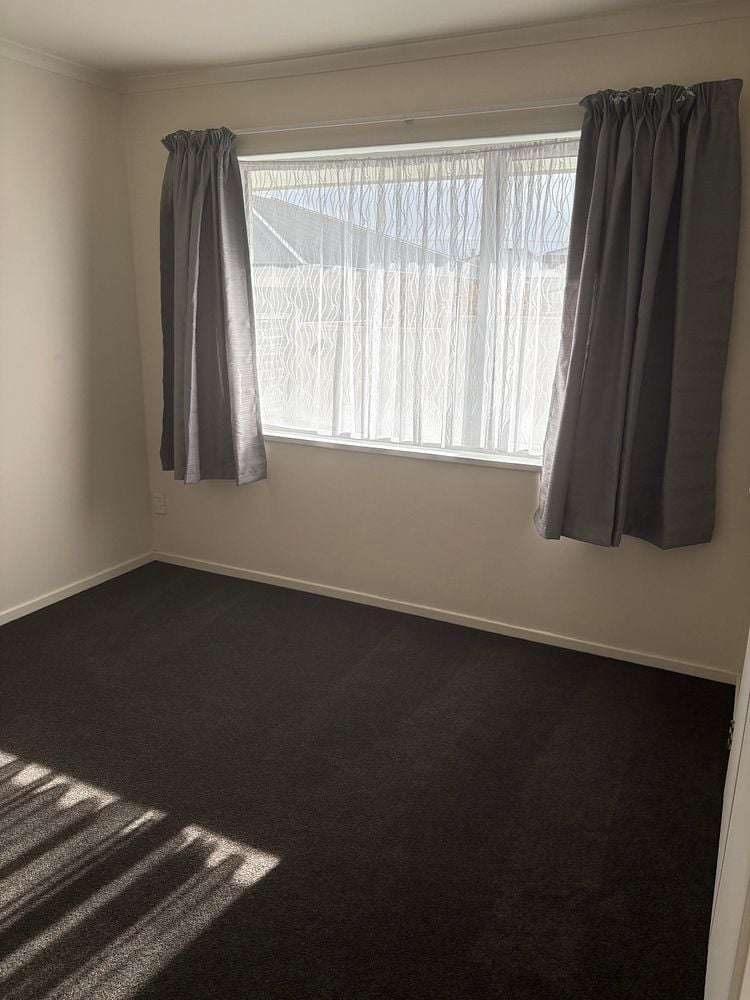 2B Bunny Street Masterton_7