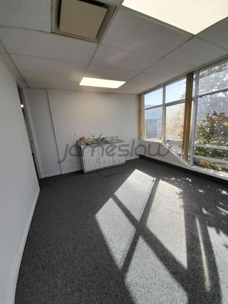 1A/129 Onewa Road Northcote_7