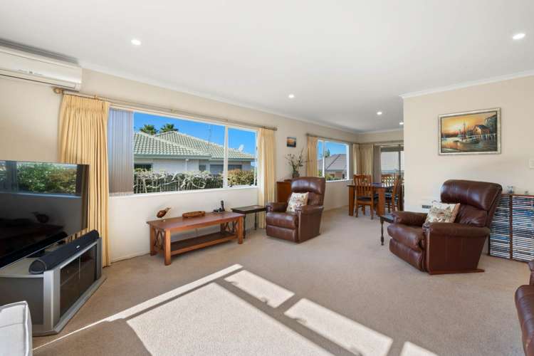 23 Kath Hopper Drive Orewa_11