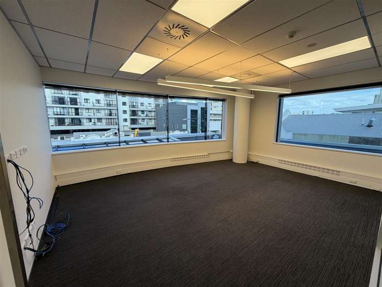 187 Broadway Newmarket_7