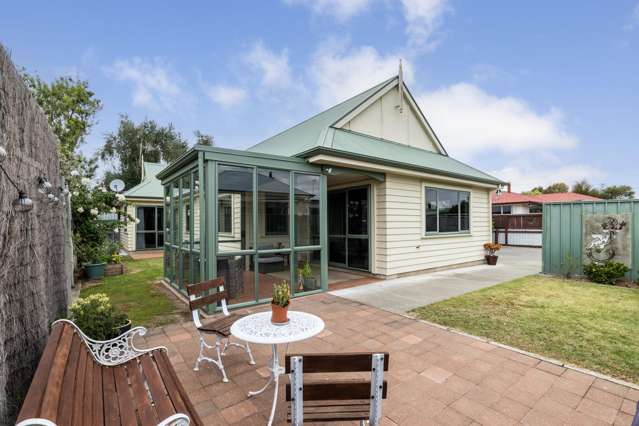 Modern Home, Large Garage, Easy Care