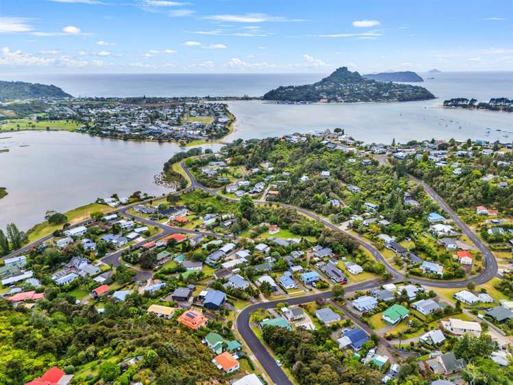 27 Windsor Drive Tairua_32