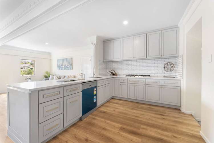 6 Mahinga Place Massey_29