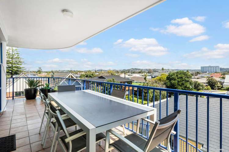 232k Hibiscus Coast Highway Orewa_6