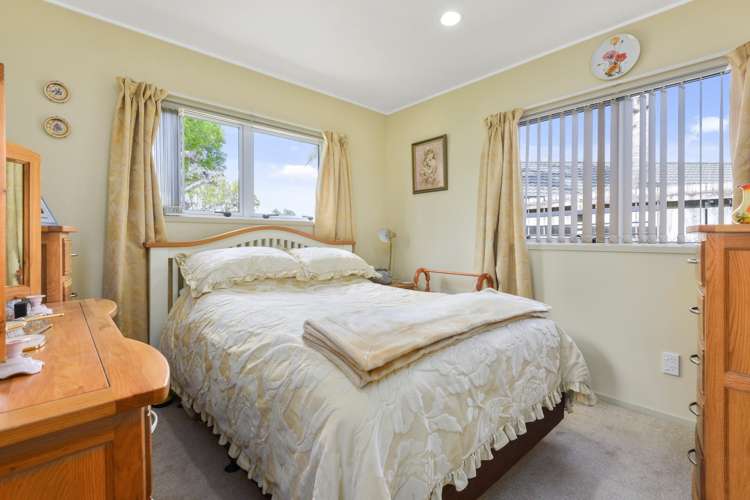 5 Tolvah Place Wattle Downs_17