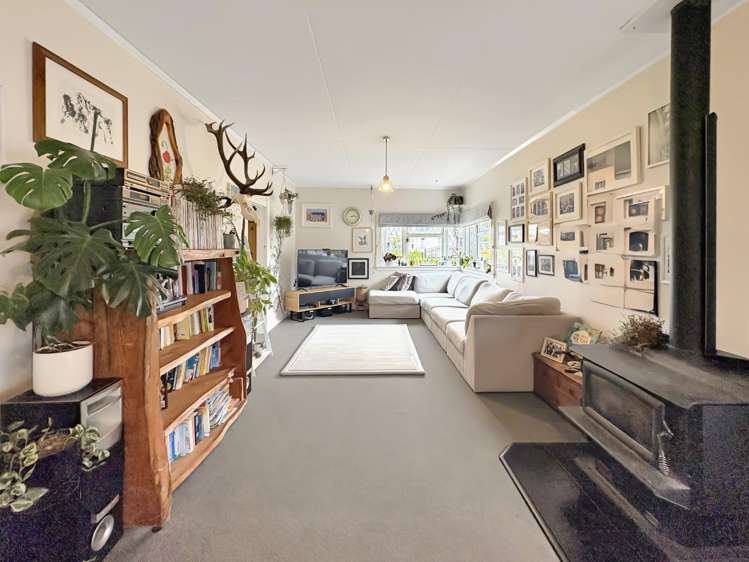 51 Caius Avenue 1208_9