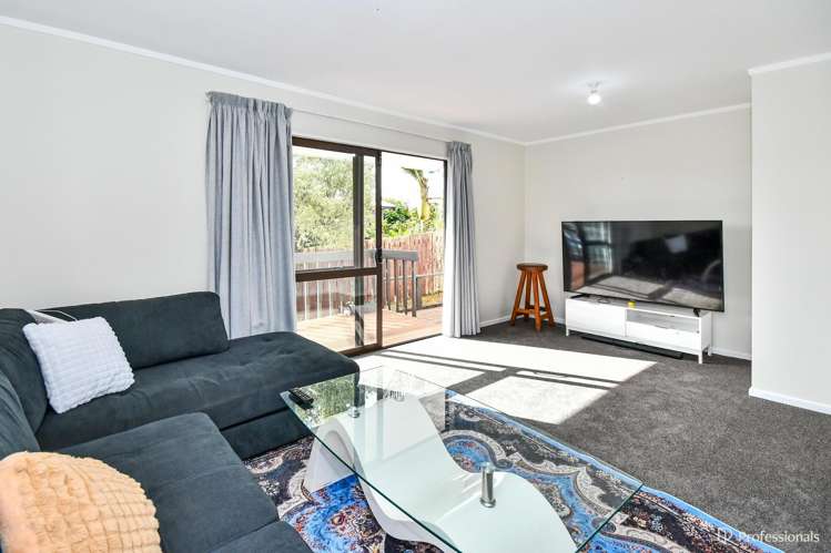 2/9 Porchester Road Papakura_3