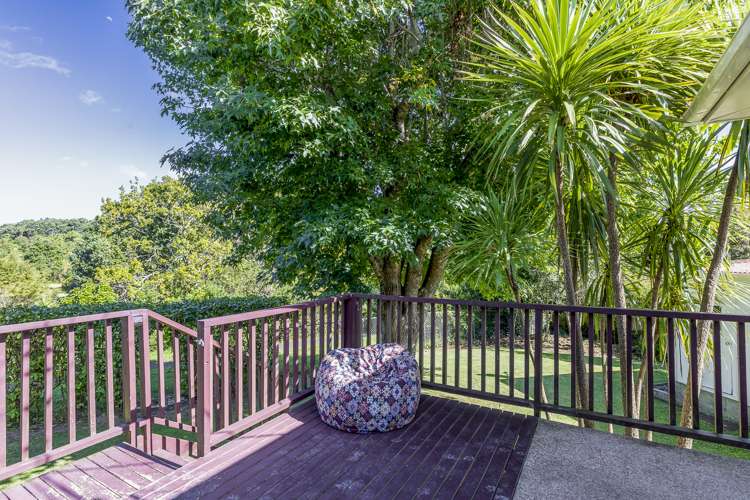 52 Sylvan Crescent Te Atatu South_7