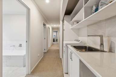110 Lisle Farm Drive_4