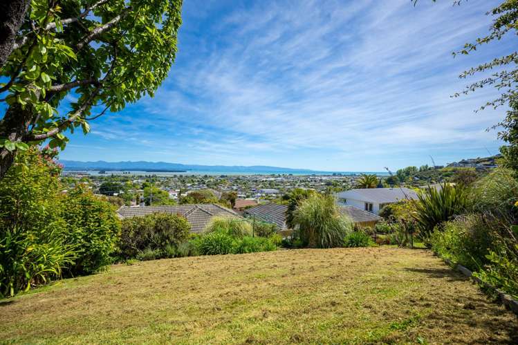 115 The Ridgeway Stoke_23