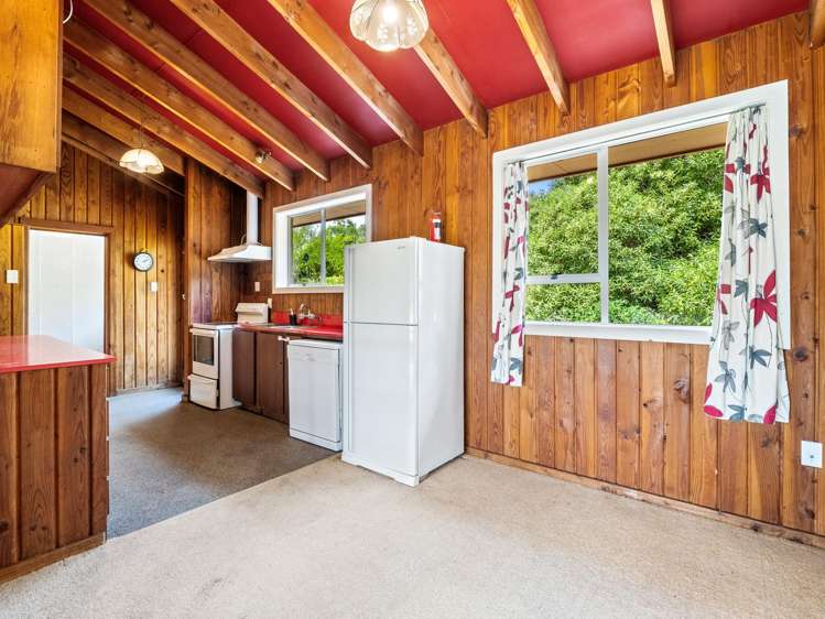 242 Tomahawk Road_4