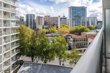 818/430 Queen Street_3