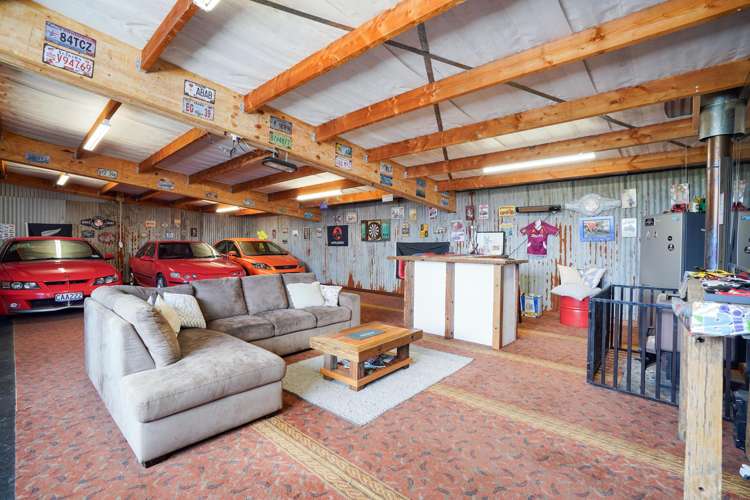 381 Bay Road West Plains_21