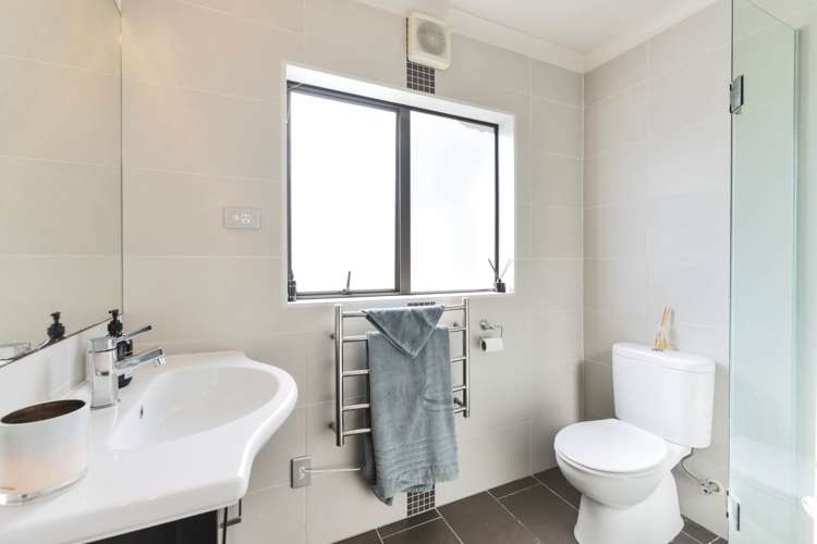 4 Melmore Place Pinehill_38
