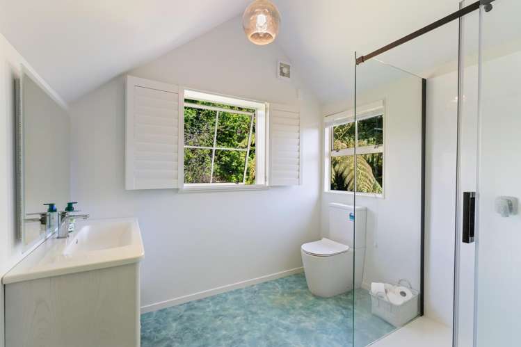 219 Mill Road Otaki_18