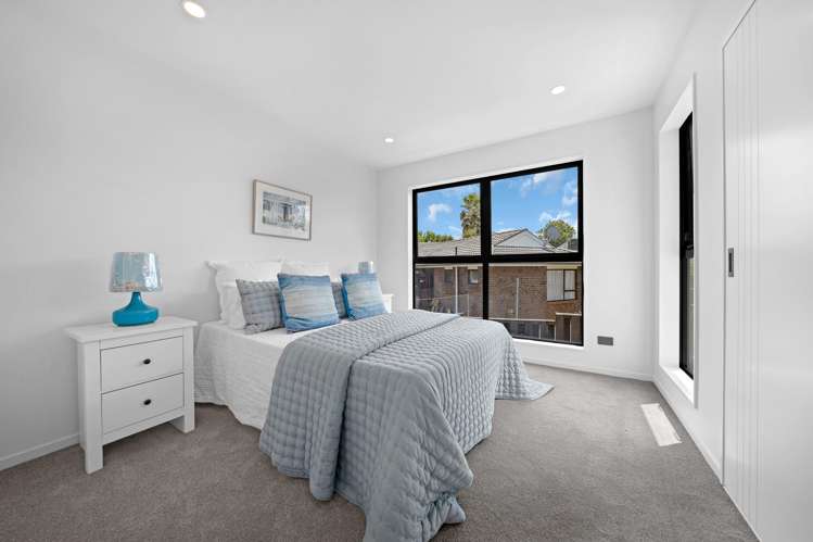 7B Sirius Place Botany Downs_13