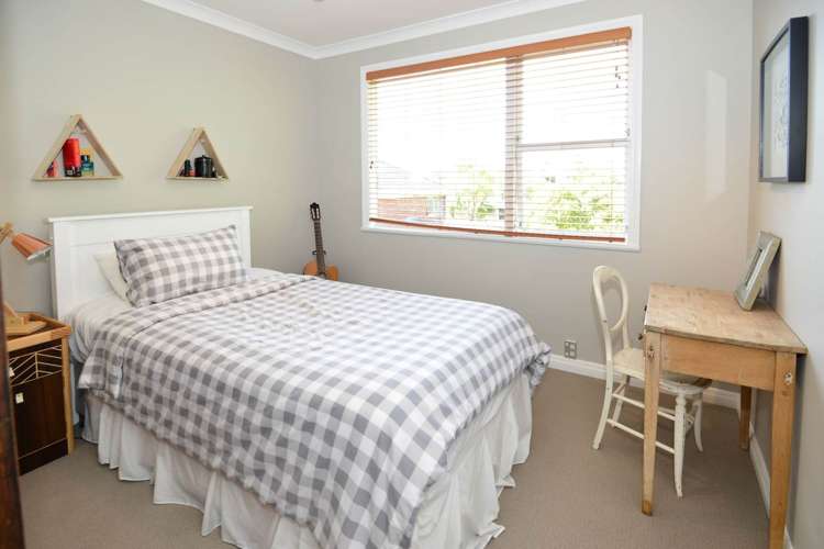 29 Marina Road Torbay_10