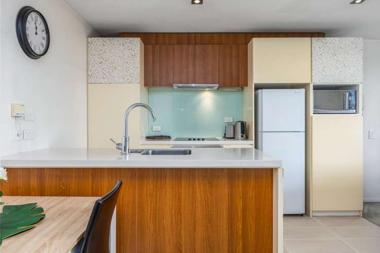 327/8 Dockside Lane Auckland Central_5