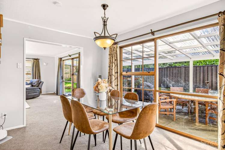 1A Brassey Road Saint Johns Hill_9