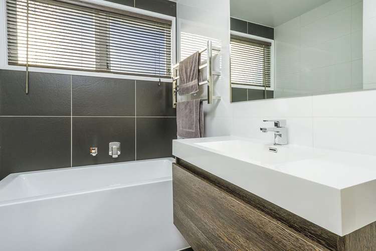 91 Stott Avenue Birkdale_10