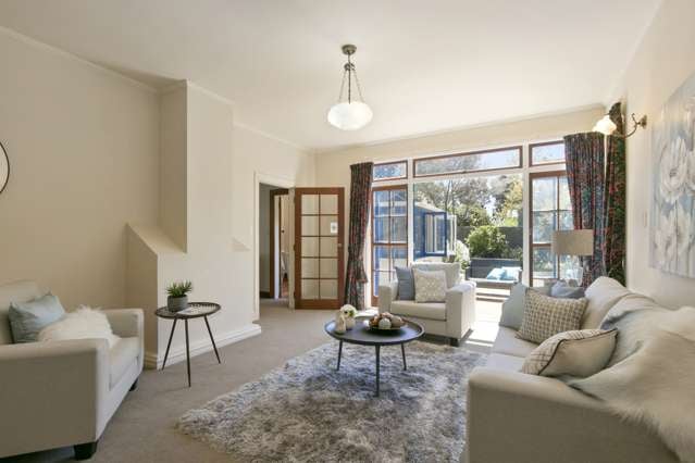 16 Karamu Street Eastbourne_1