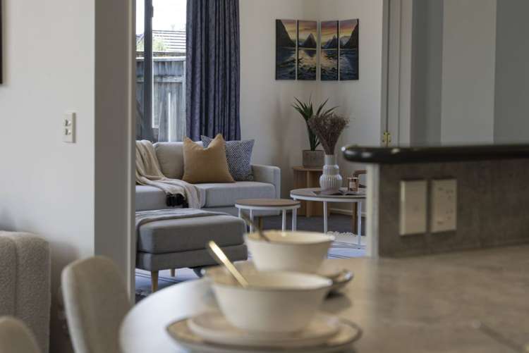 116 Aldinga Avenue Stoke_10