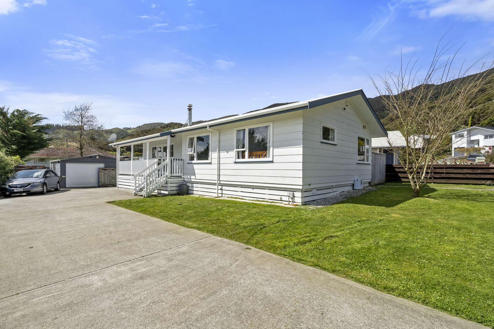 27 Antrim Crescent Wainuiomata_0