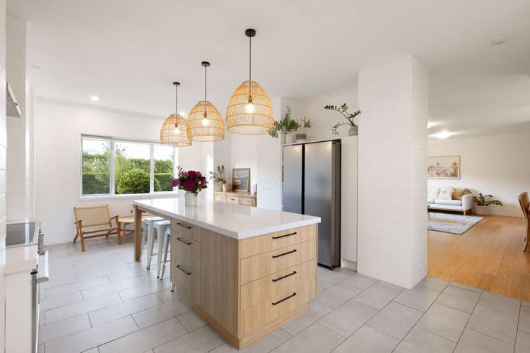 8 Judge Road Rotoorangi_11