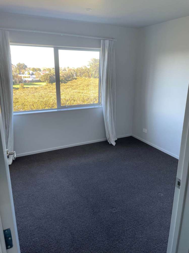 46 Matawhanga Drive Wattle Downs_4