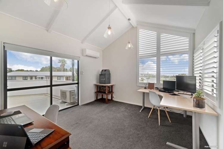 827 Whangaparaoa Road Manly_23