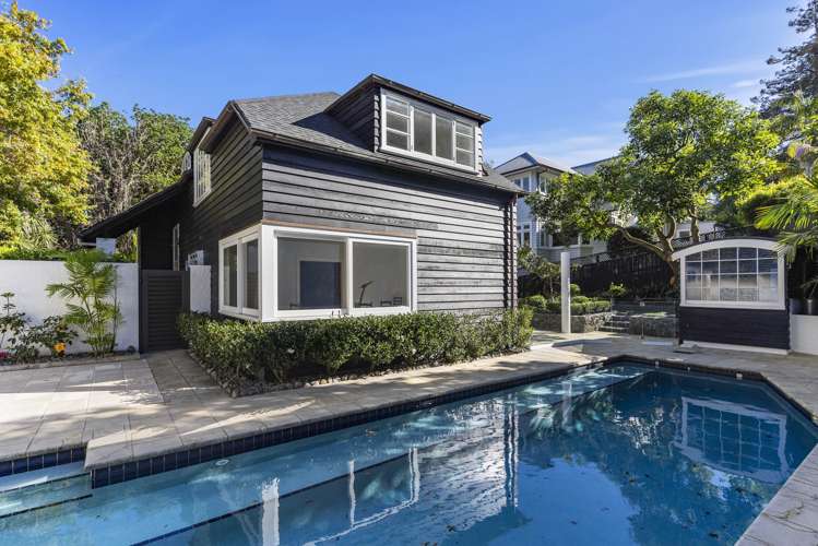 34a Golf Road Epsom_19