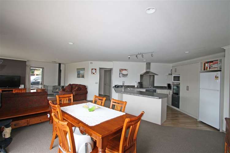 8b Amy Way Bell Block_5