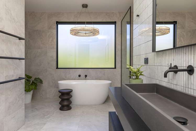 35 Pukenamu Road Rainbow Point_34