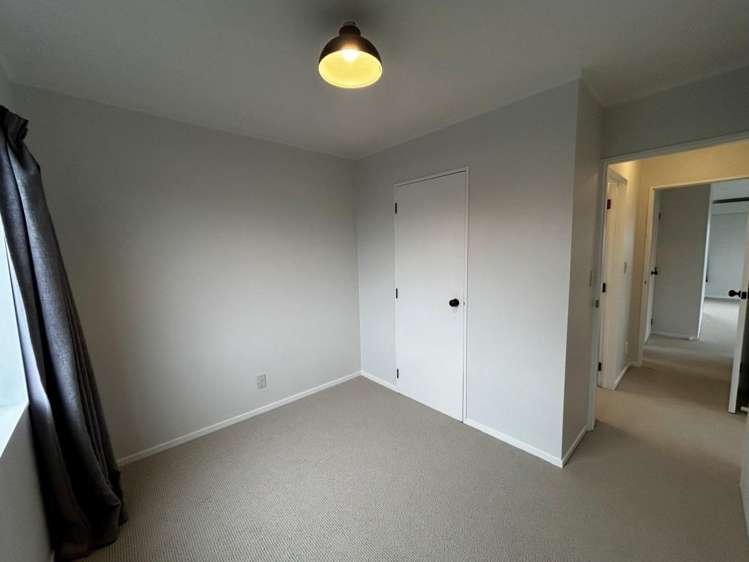 26 Gordon Road 11229_6