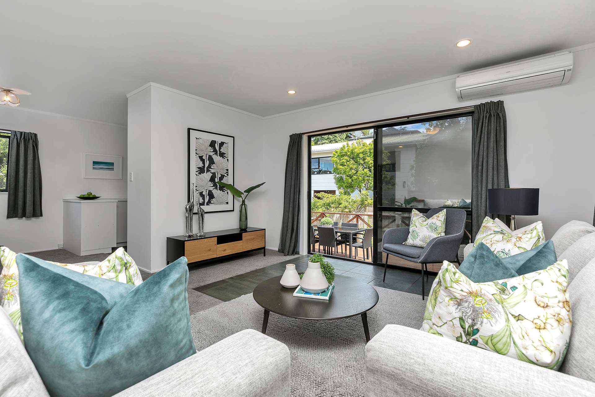 2/19 Greenvalley Rise Glenfield_0