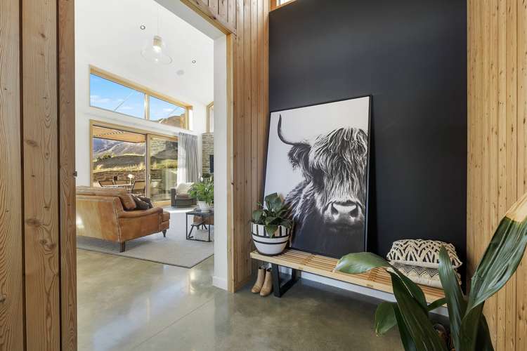 18 Falconer Rise Jacks Point_16