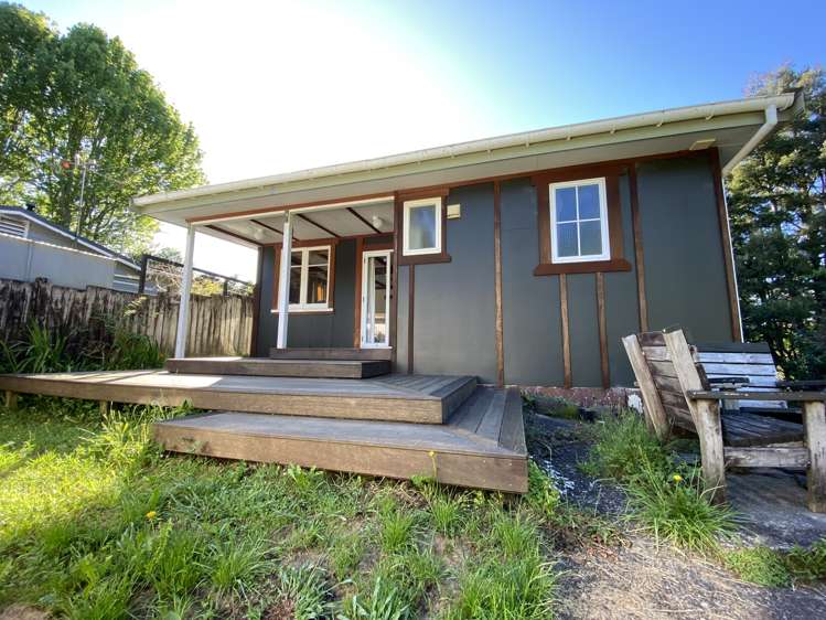 1314 Huia Road Huia_14