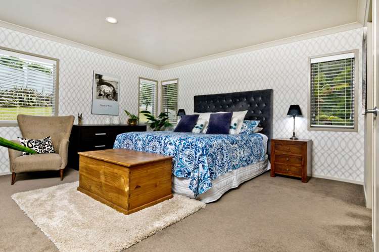 16 Shelter Drive Greenhithe_9