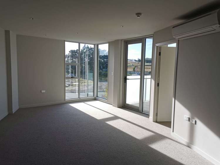 3 Rose Garden Lane 10862_2