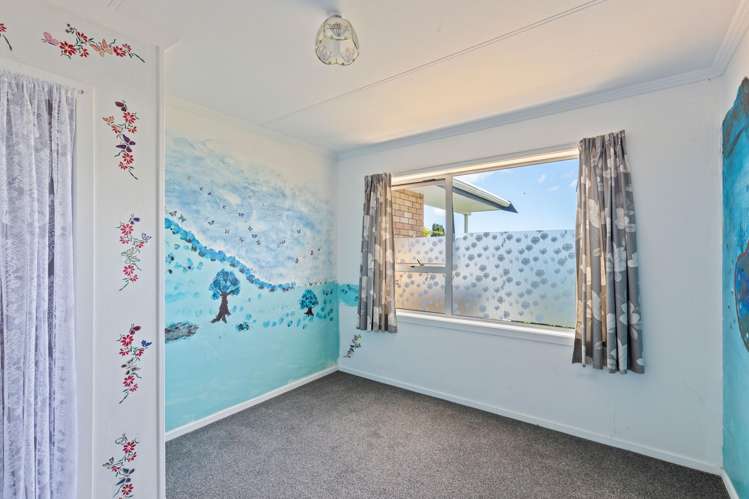 45 Clifton Drive Waitara_12